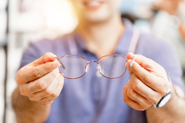 How Much Do Glasses Cost without Insurance